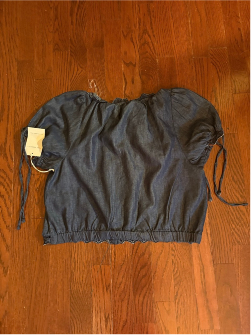 Free Assembly denim cropped blouse - Picture 5 of 5